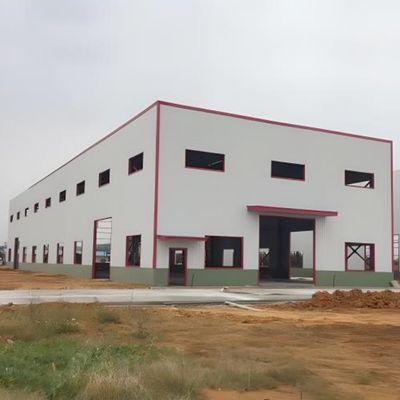 Q355b Q235b Magazzino di struttura in acciaio con rivestimento ben isolante termicamente