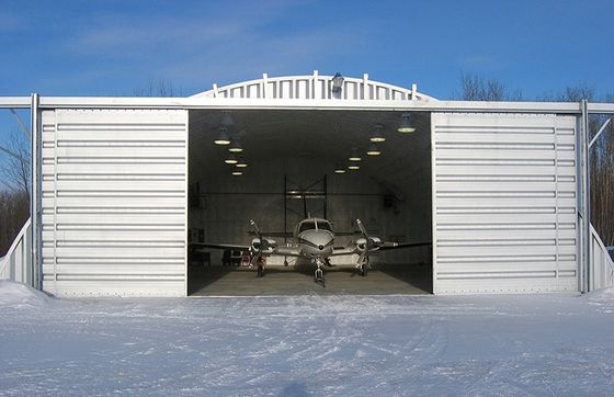 Hangar aerei industriali pre-ingegnerizzati con porta