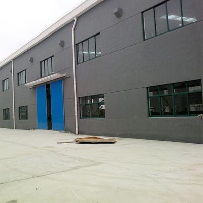 Edifici prefabbricati di costruzione in metallo Q355b Q235b Edifici di costruzione a struttura in acciaio