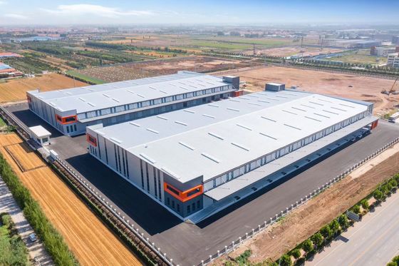 Impianti industriali, fabbriche e fabbriche di prodotti siderurgici