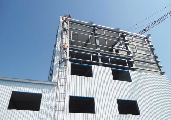 Edificio di costruzione in metallo resistente alle intemperie con elevata efficienza energetica e rivestimento in zinco 80-275 g/m2