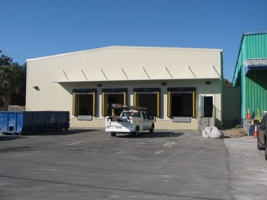 Edifici di magazzini in acciaio ignifughi e resistenti alle intemperie a prezzi competitivi