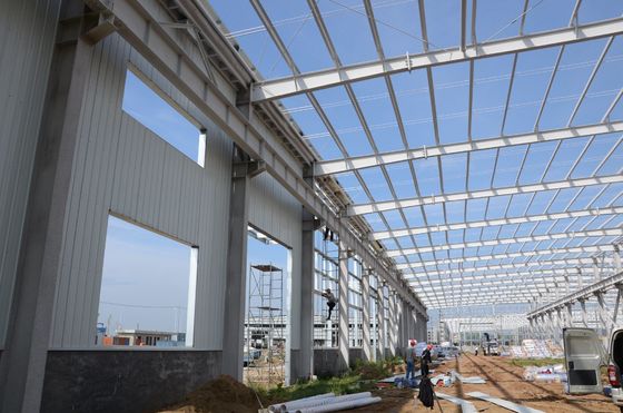 Capannone con struttura in acciaio prefabbricata con telaio Q355B/Q235B