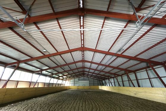 Struttura in acciaio leggero Indoor Horse Riding Arena Hall Kits con design libero